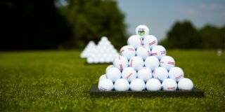 Blick vom Golfplatz auf Schloß Liebenstein